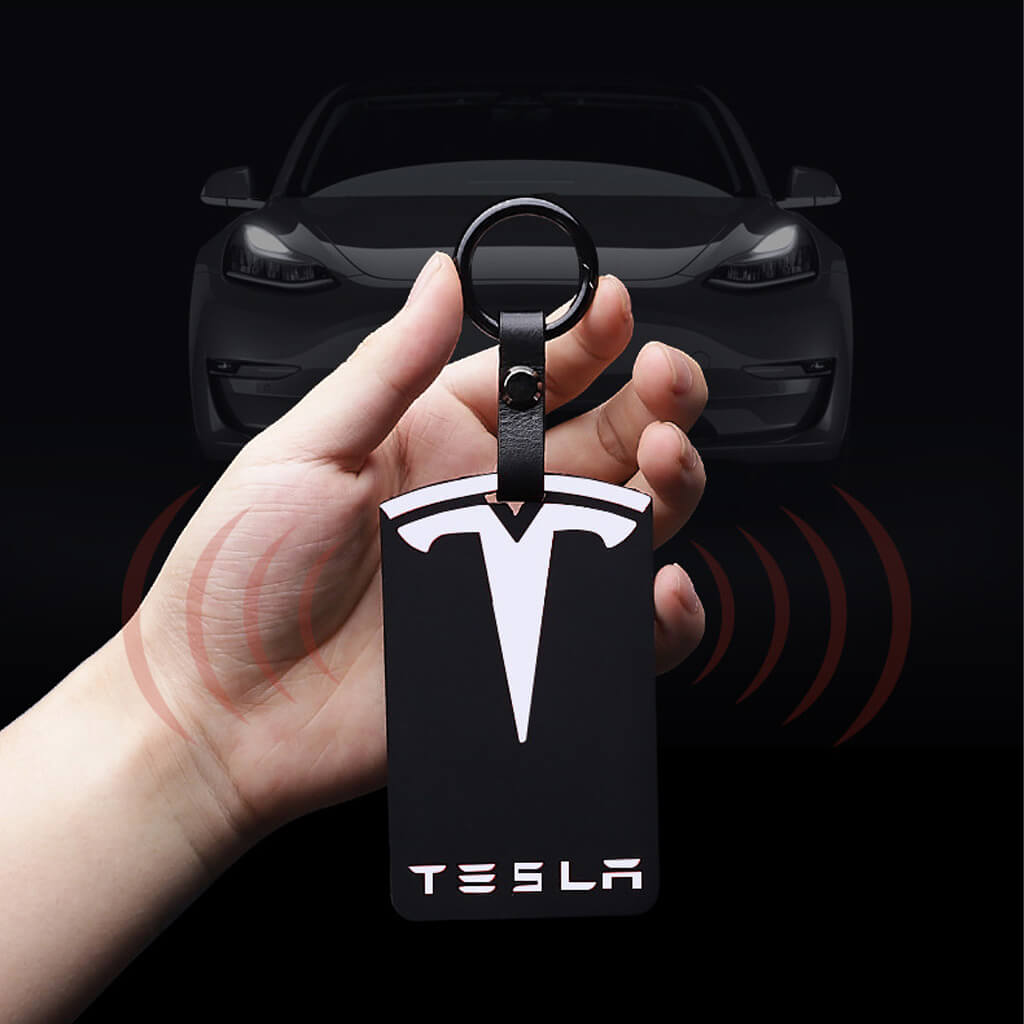 Tesla Model S porte-clé et le modèle S page sur Tesla site sur